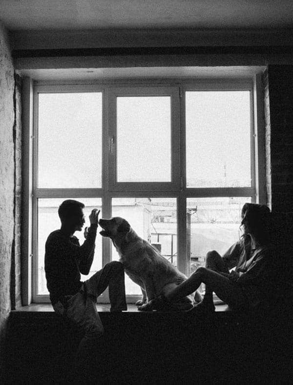 As a Certified Separation Anxiety Trainer (CSAT) and Fear Free Certified Professional (FFCP), Scott uses gradual, evidence-based protocols that help change how dogs feel about being alone—without flooding, punishment, or outdated “dominance” methods. Most separation anxiety work is done remotely via video sessions, which allows for precise observation of your dog’s behavior and minimizes stress for everyone involved.
